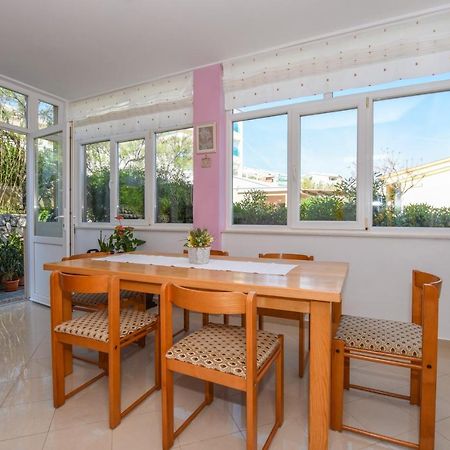 Apartmani Marija Ljubica Паг Экстерьер фото
